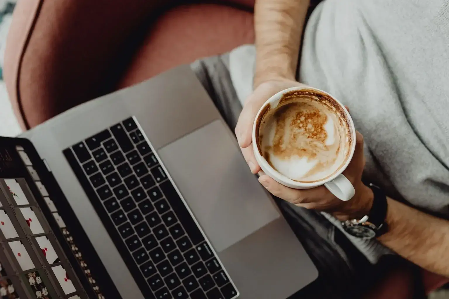 Blogging for Business: Proven Strategies to Boost Growth - Image 1